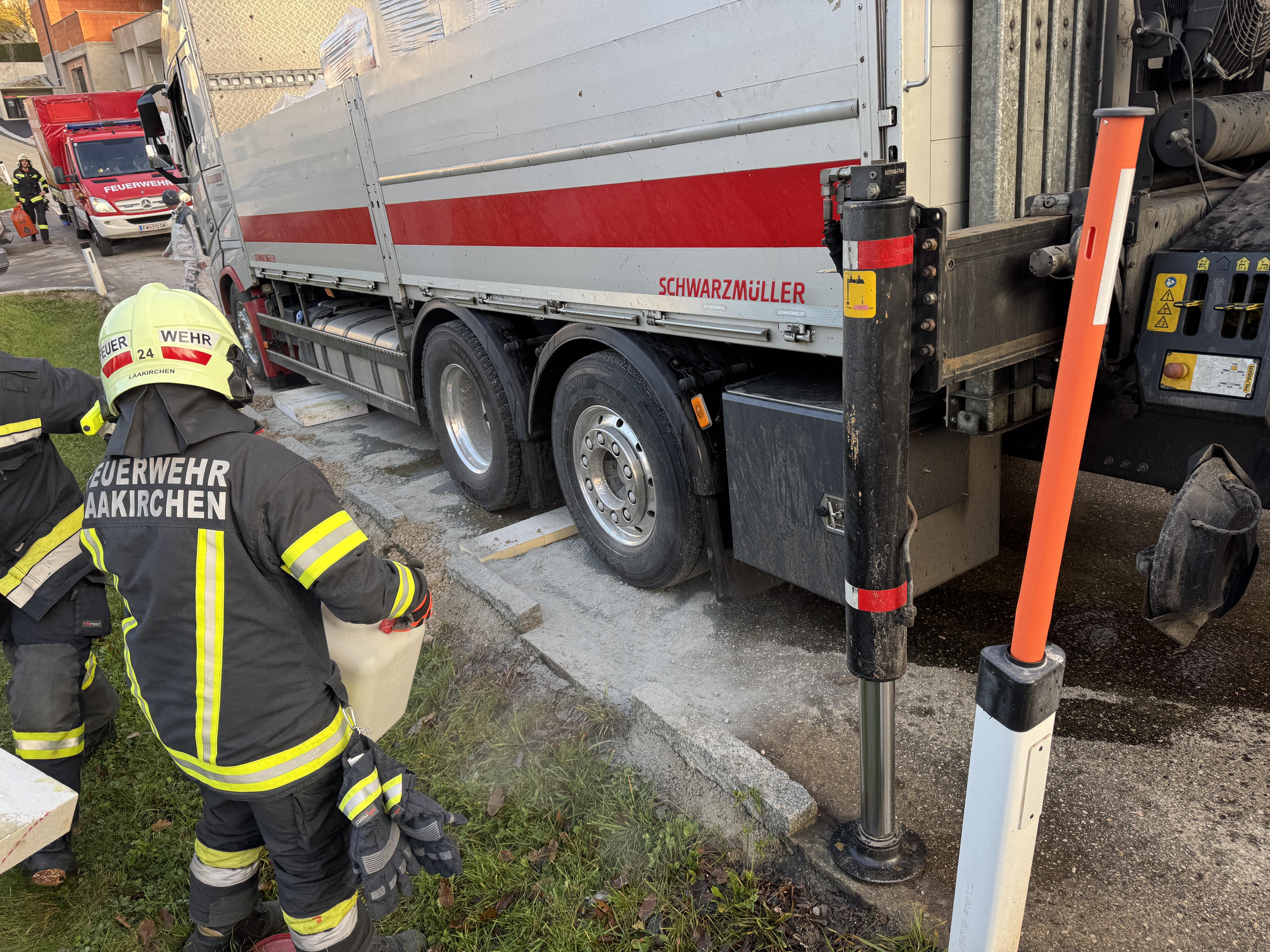 Einsatzfoto Ölspur/Ölaustritt